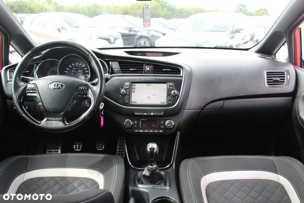 Kia Ceed 1.0 T-GDI ISG GT Line - 22