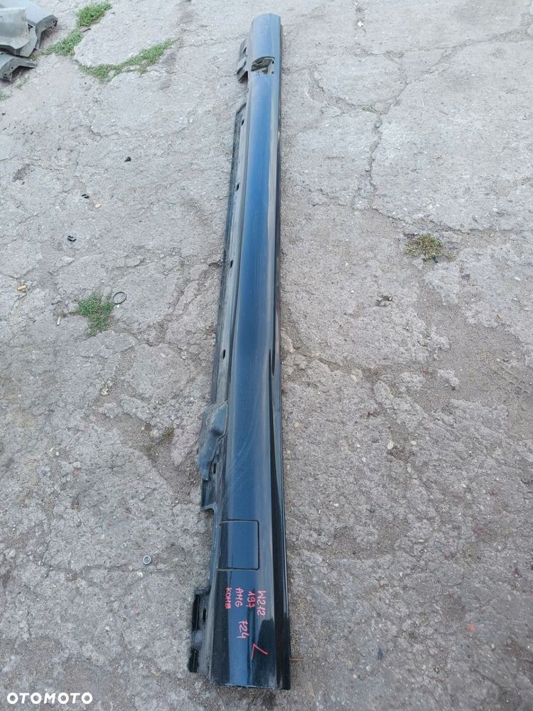 MERCEDES E KLASA W212 AMG KOMBI LISTWA PROGOWA LEWA 197 - 2