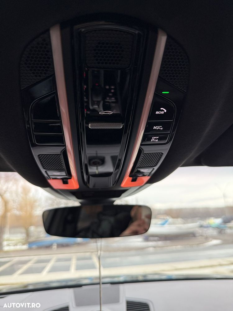 Porsche Cayenne Coupe - 5