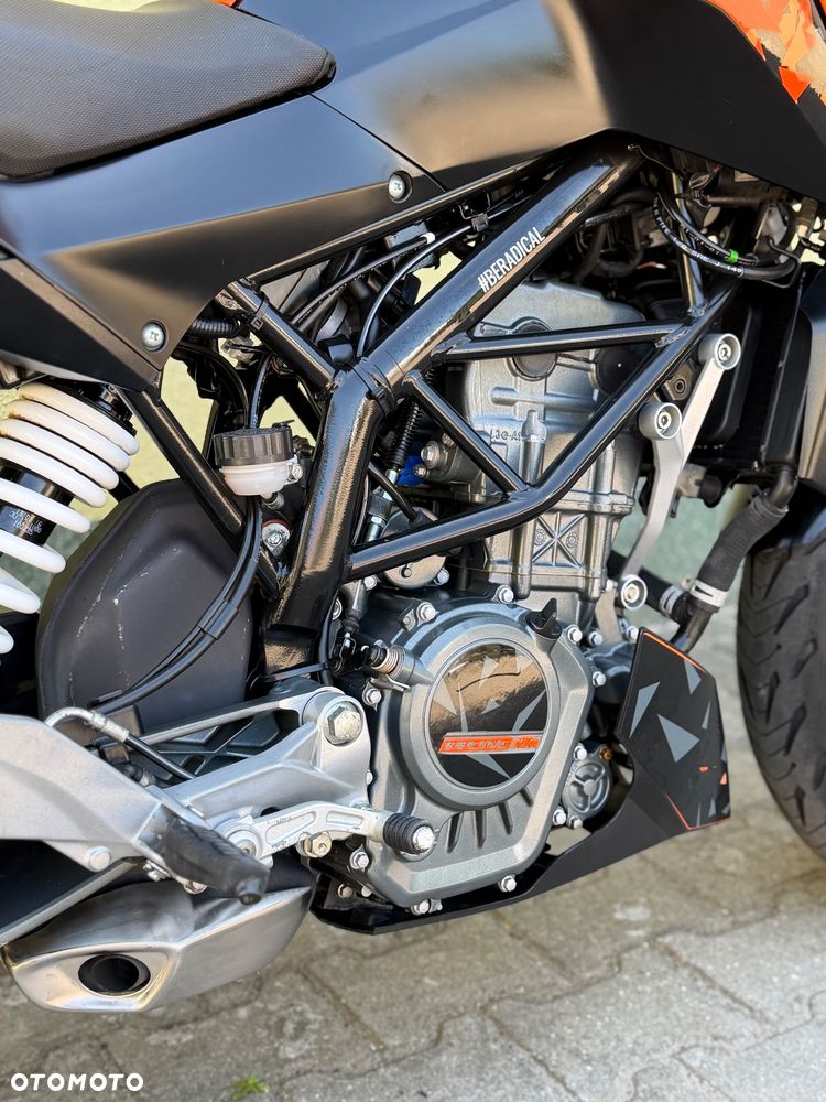 KTM Duke 125 - 14
