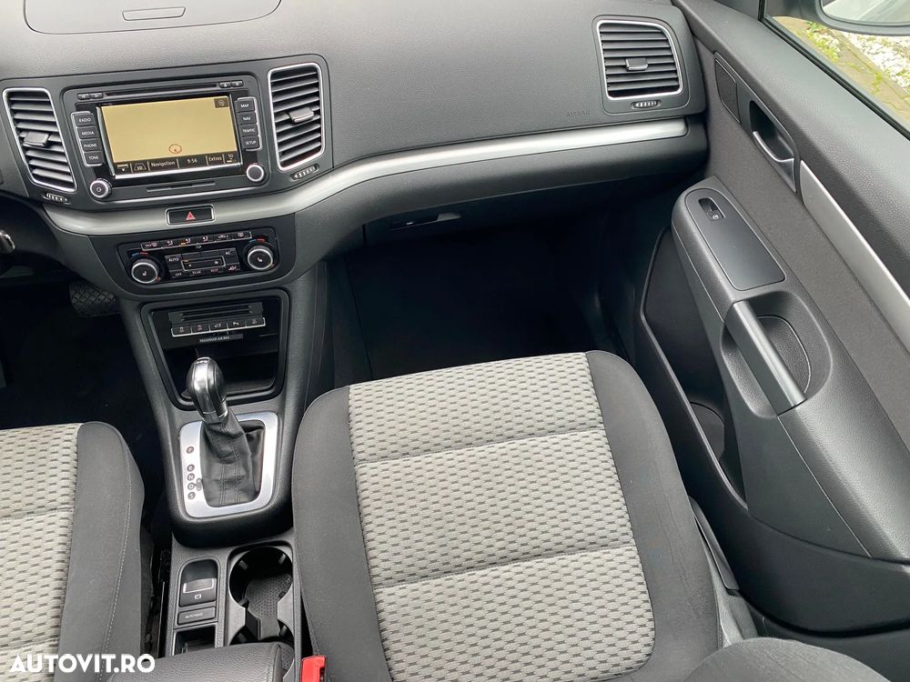 Volkswagen Sharan - 16