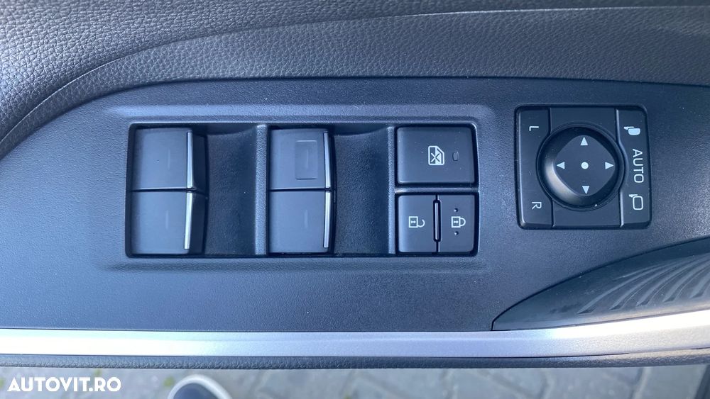 Toyota RAV4 2.5 VVT-iE 4x4 Dynamic - 11