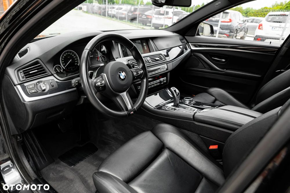 BMW Seria 5 525d xDrive Sport-Aut Modern Line - 17