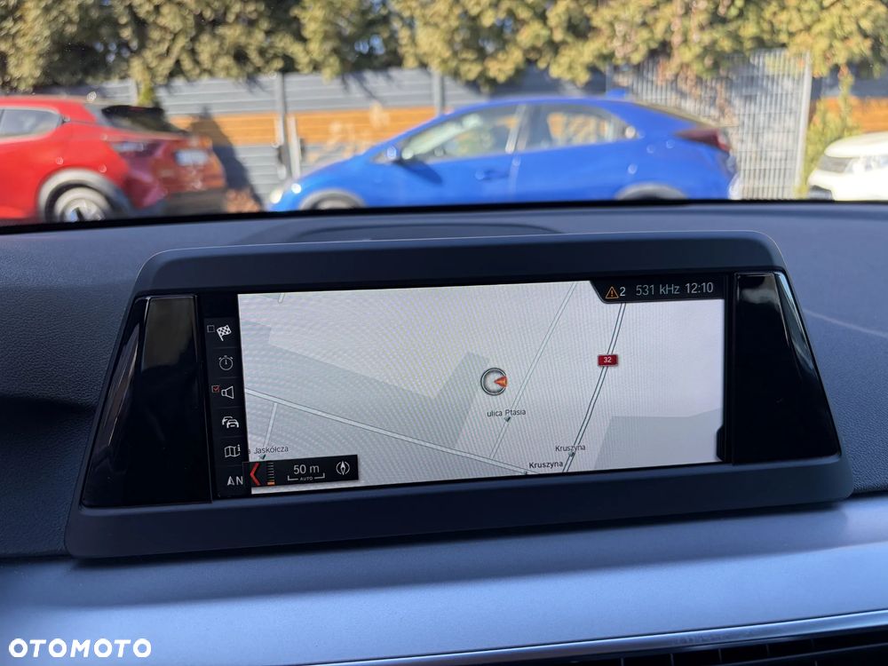 BMW Seria 5 520d - 27
