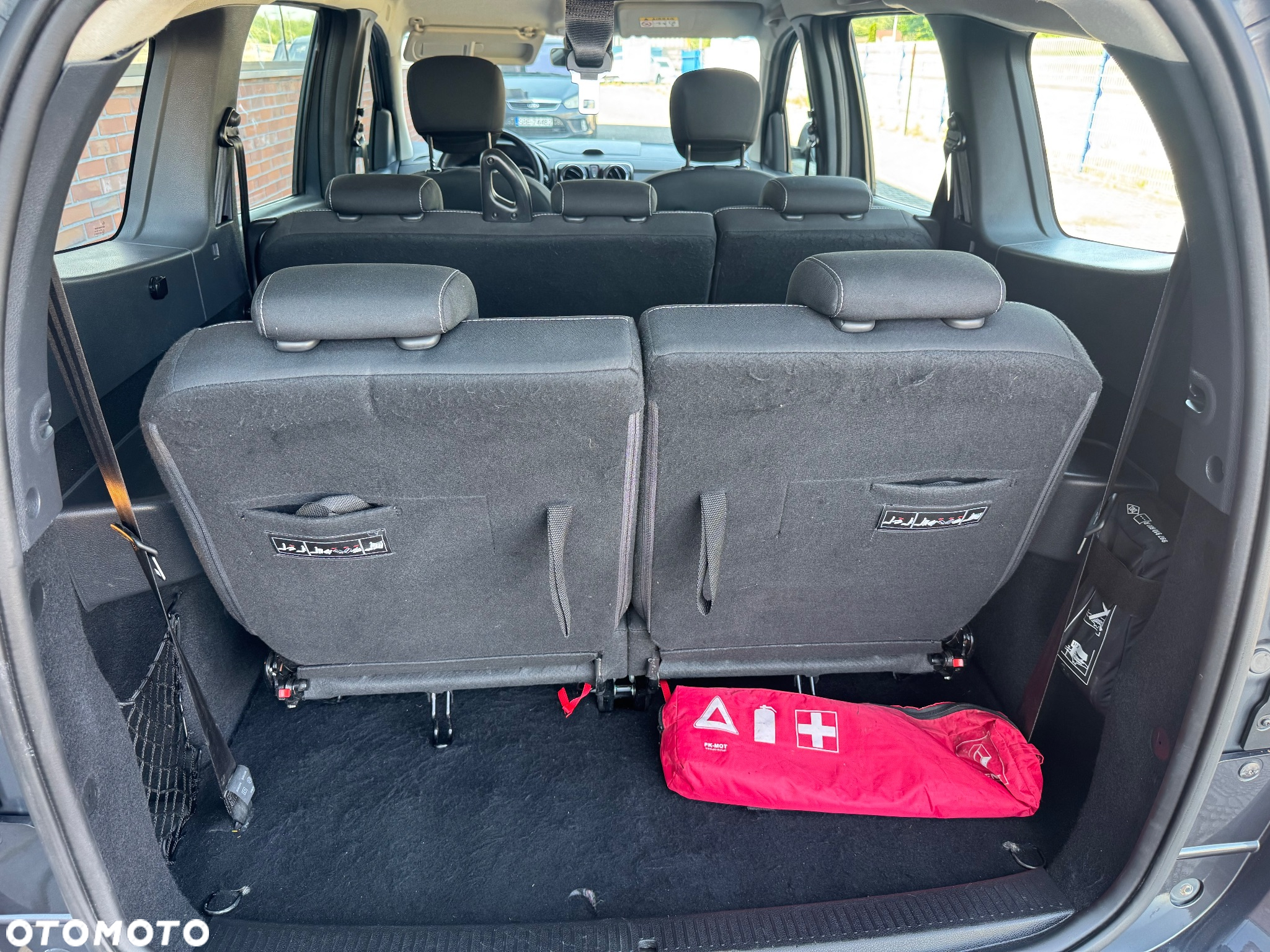 Dacia Lodgy 1.3 TCe Laureate S&S - 31