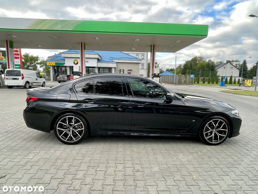 BMW Seria 5 520i mHEV M Sport sport - 11