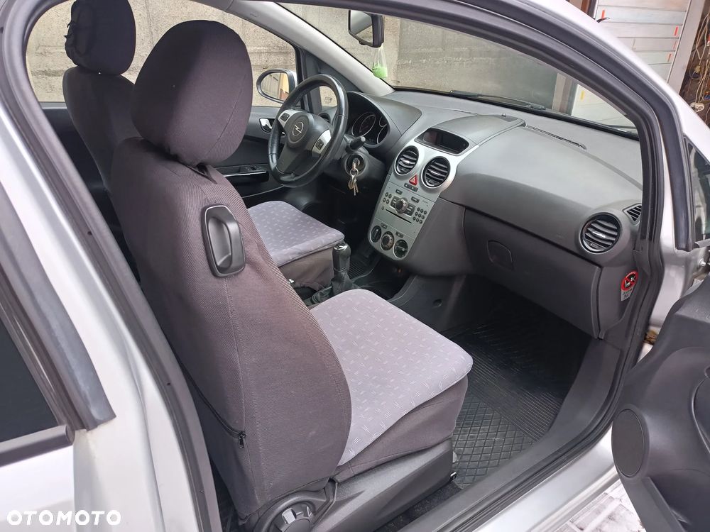 Opel Corsa 1.2 16V Innovation 110 Jahre - 7