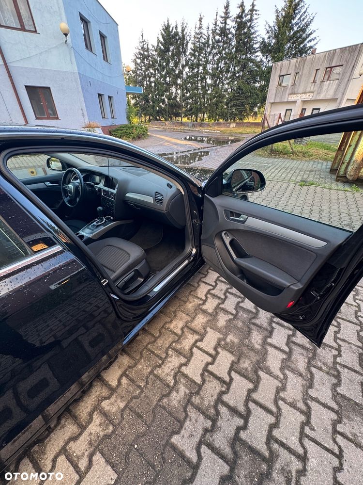 Audi A4 Limousine - 6