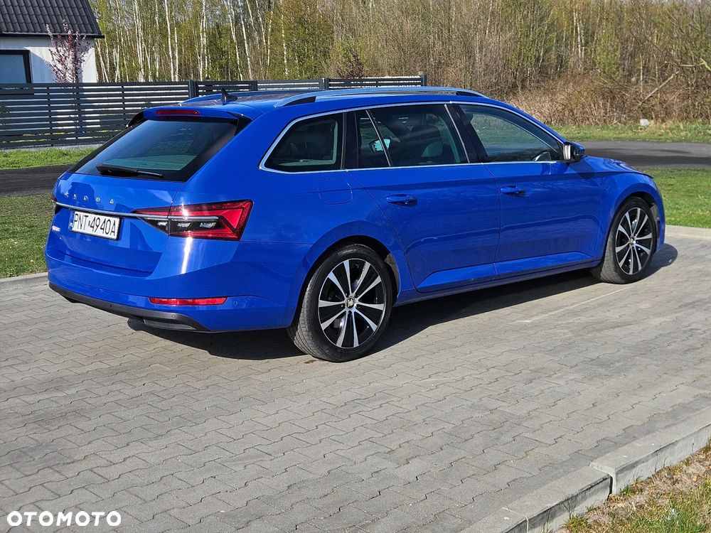 Skoda Superb 2.0 TDI DSG Premium Edition - 4