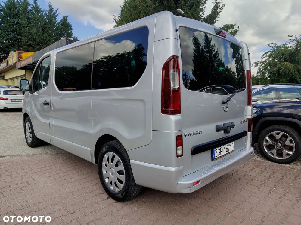 Opel Vivaro - 13