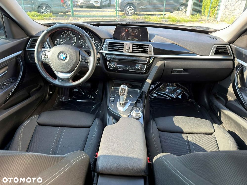 BMW Seria 3 318d MHEV Sport Line - 11