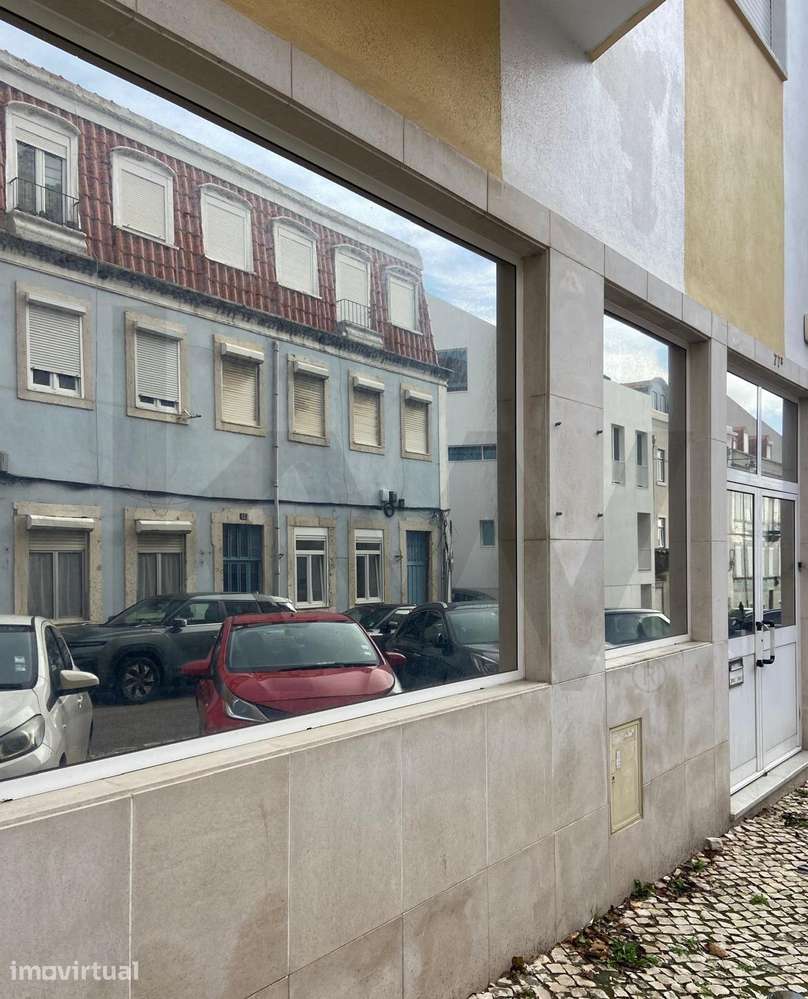 Oportunidade Única na Ajuda: 203 m2 + 4 Lugares de Garagem | Versatili - Grande imagem: 2/19