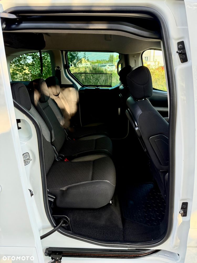Peugeot Partner HDi FAP 115 Allure - 11