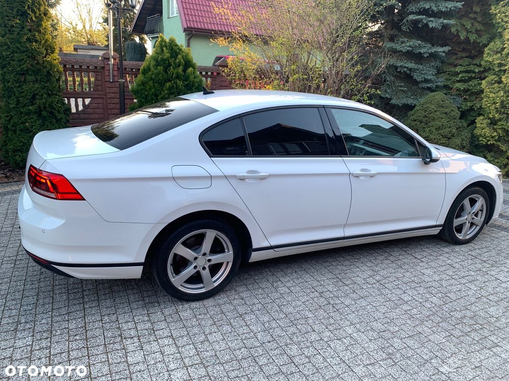 Volkswagen Passat 2.0 TDI EVO Elegance - 30