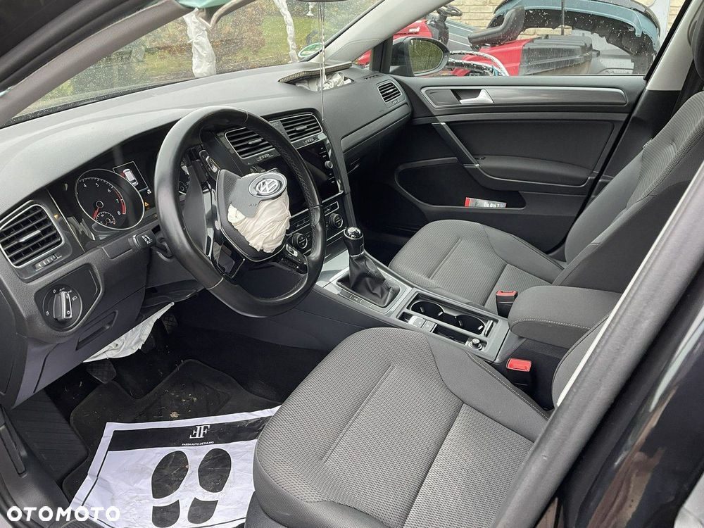 Volkswagen Golf VII 1.0 TSI BMT Comfortline - 14