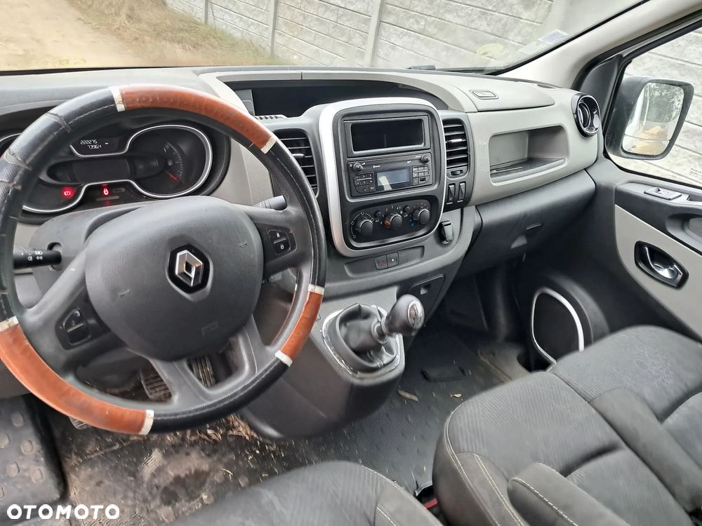 Renault Trafic - 10