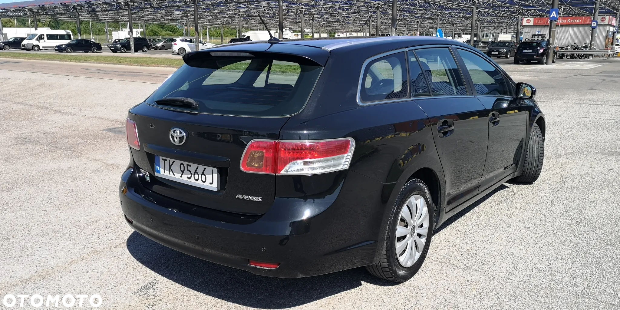 Toyota Avensis 1.8 Luna - 4