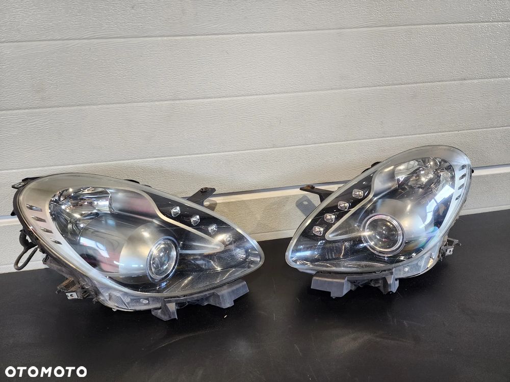 Alfa Romeo GIULIETTA lampa reflektor przód  CIEMNE komplet - 1