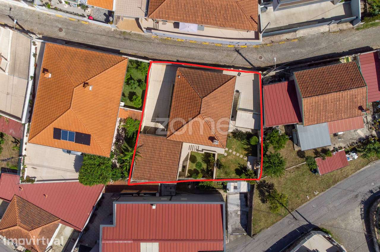 Moradia Individual em Nogueira, Braga | Ideal Habitação / investime... - Grande imagem: 2/26