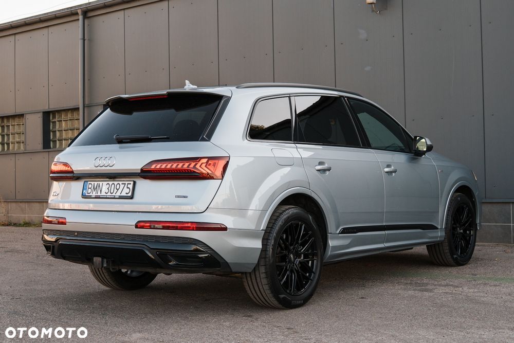 Audi Q7 55 TFSI quattro tiptronic S line - 11