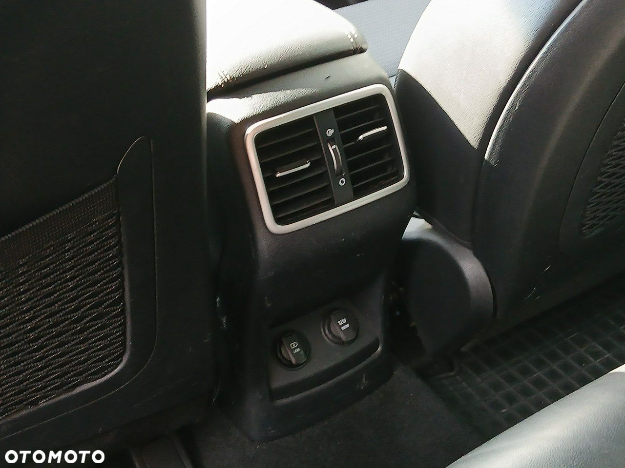 Kia Sportage - 16