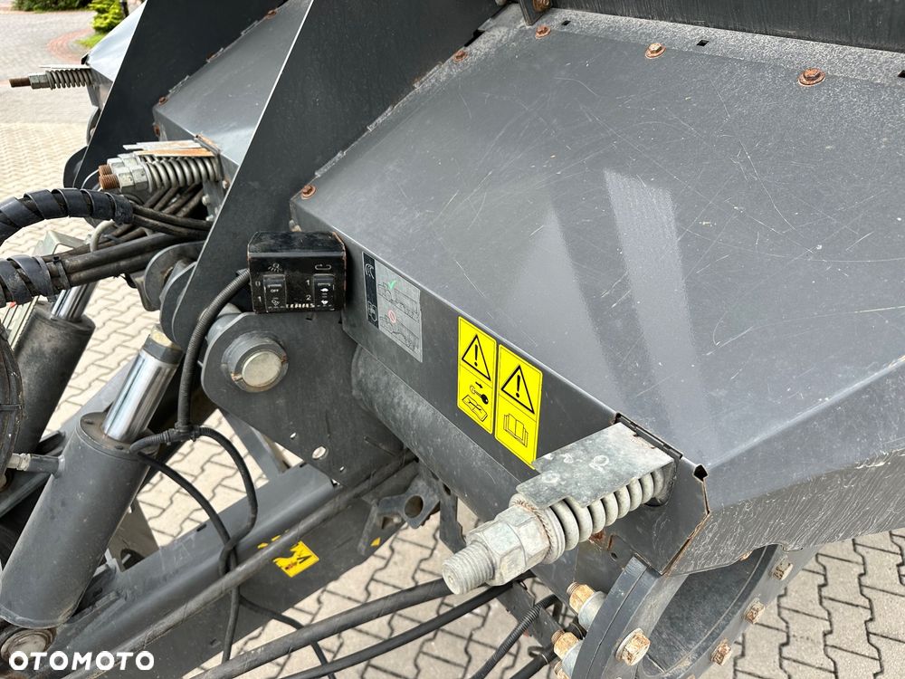 Fliegl * CLAAS CARGOS 750 TREND * 2020 Rok * Stan Bardzo Dobry * Oryginał * Nie Bergmann Strautmann Joskin Pottinger Krone Kobzarenko Brantner Pronar Demmler Lely Fendt Veenhuis Kaweco Schuitemaker Metaltech Vicon Jastech Umega Wielton * - 11