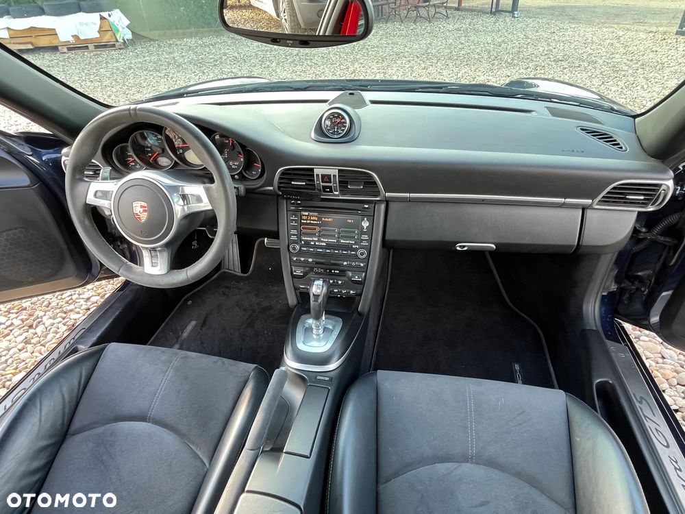Porsche 911 Carrera GTS PDK - 15
