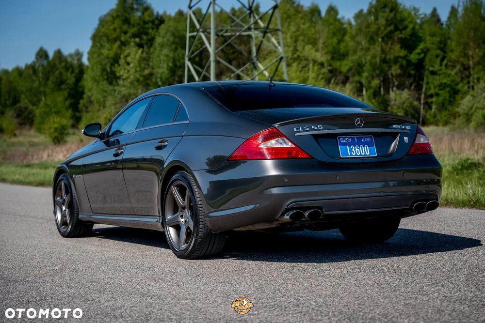 Mercedes-Benz CLS - 24