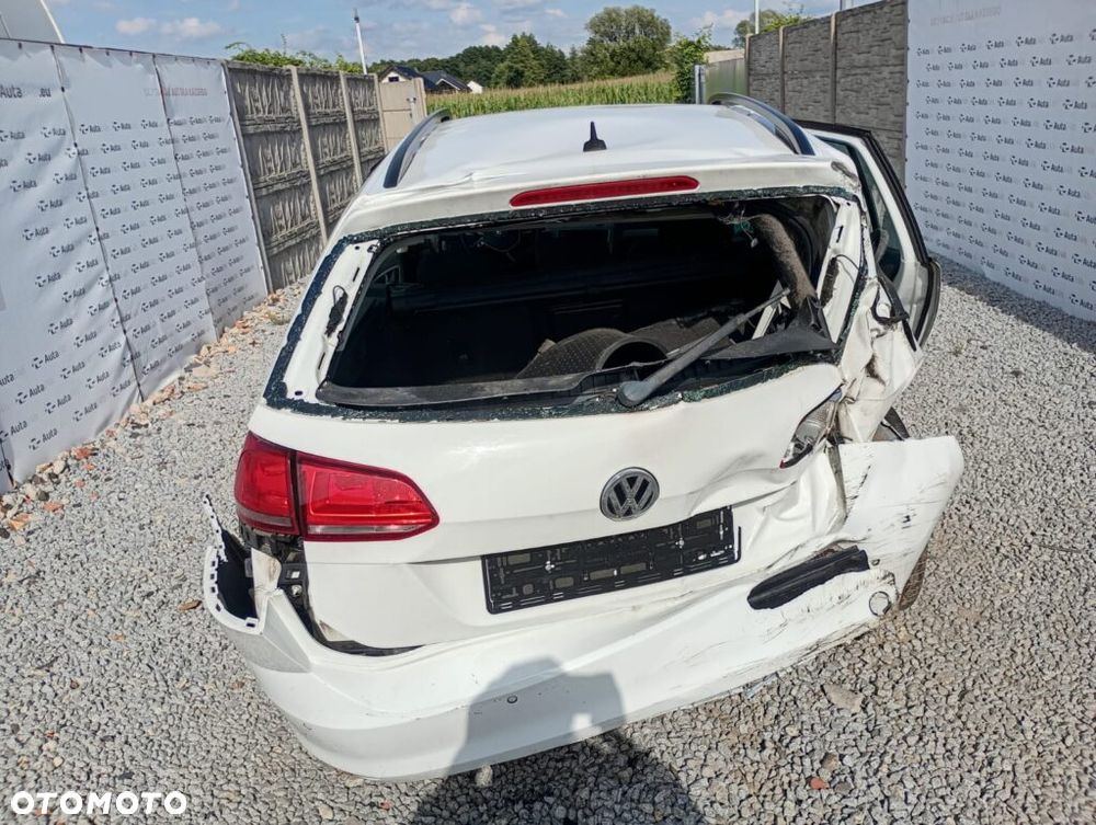 Volkswagen Golf Variant 1.6 TDI BlueMotion Comfortline - 2