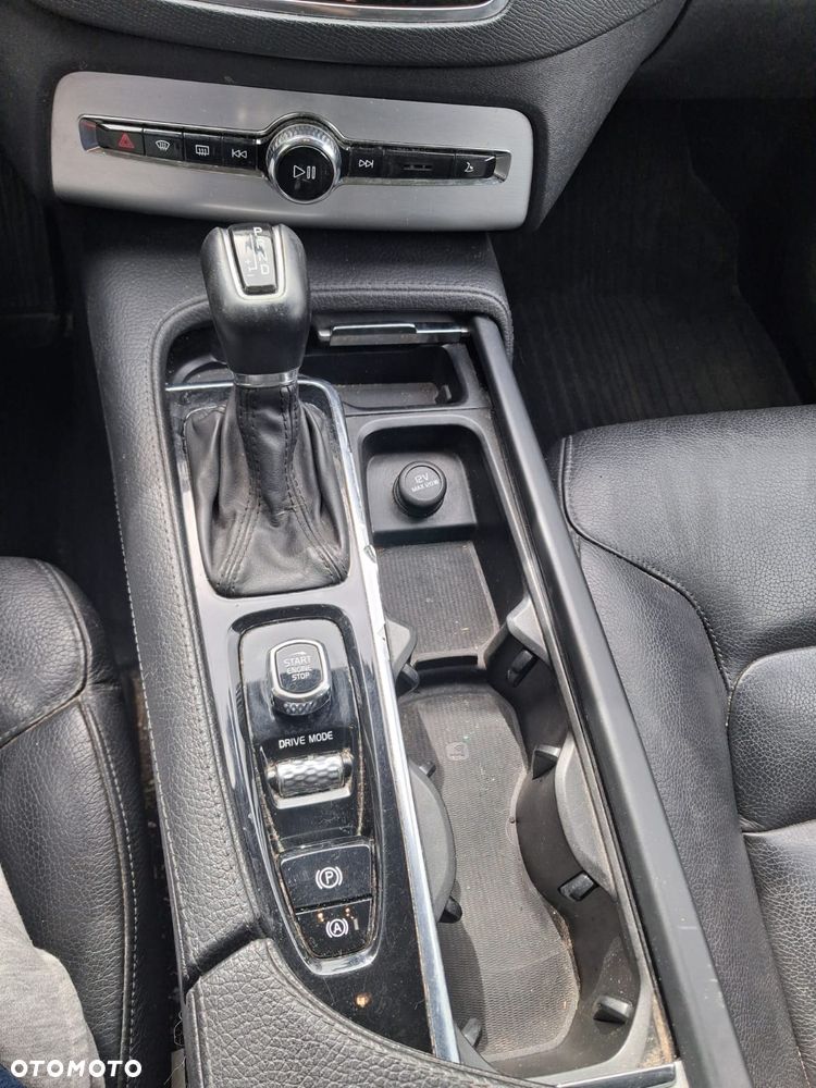 Volvo XC 90 D4 Geartronic Momentum - 8