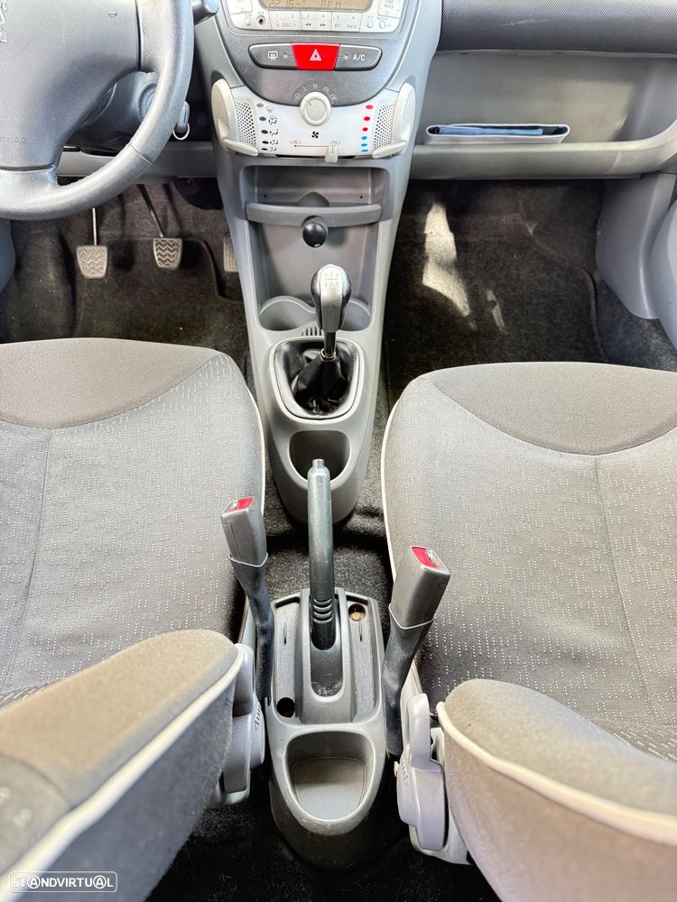 Peugeot 107 1.0 Black&Silver - 19