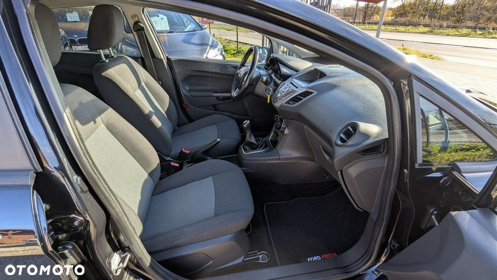Ford Fiesta - 17