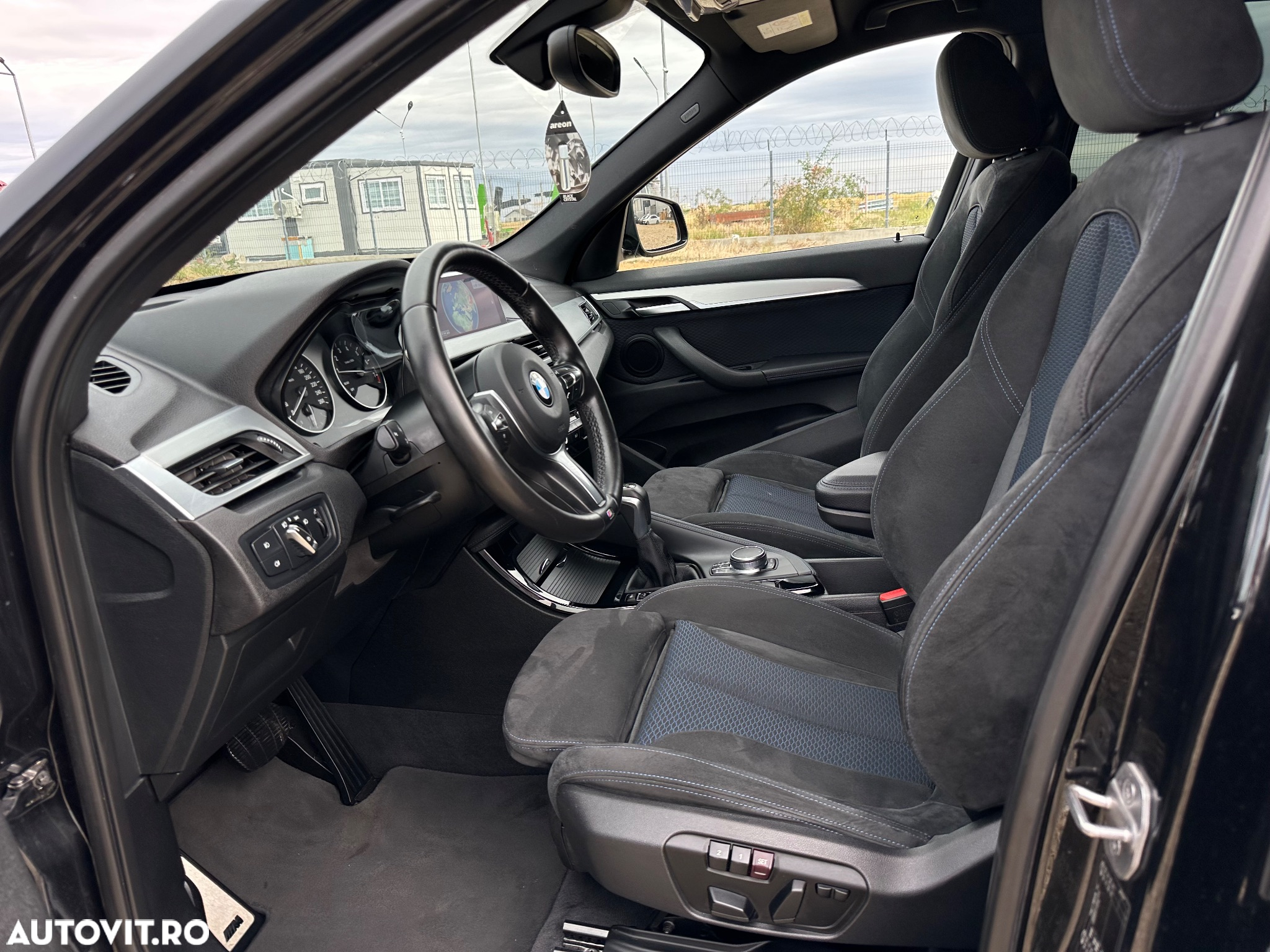 BMW X1 xDrive25i AT M Sport - 17