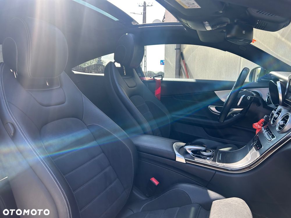 Mercedes-Benz Klasa C 250 7G-TRONIC AMG Line - 16