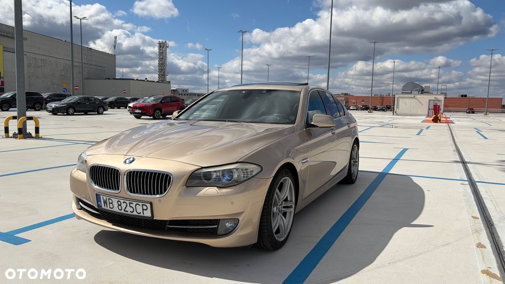 BMW Seria 5 525d - 7