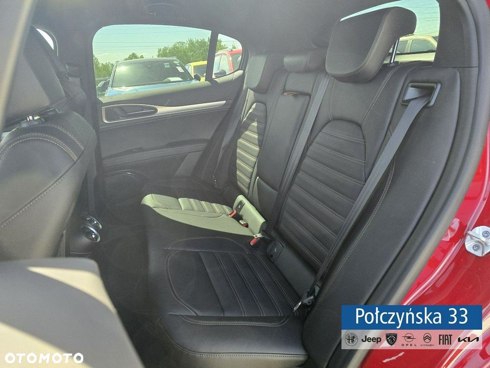 Alfa Romeo Stelvio - 5