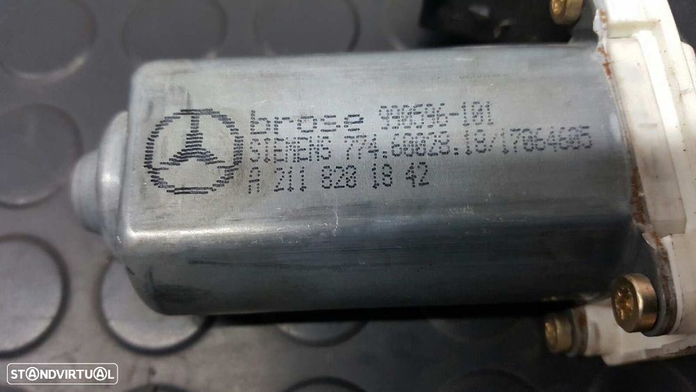 MOTOR ELEVADOR FRENTE ESQUERDO MERCEDES CLASE C (W203) BERLINA 200 CDI (LA) (203... - 4