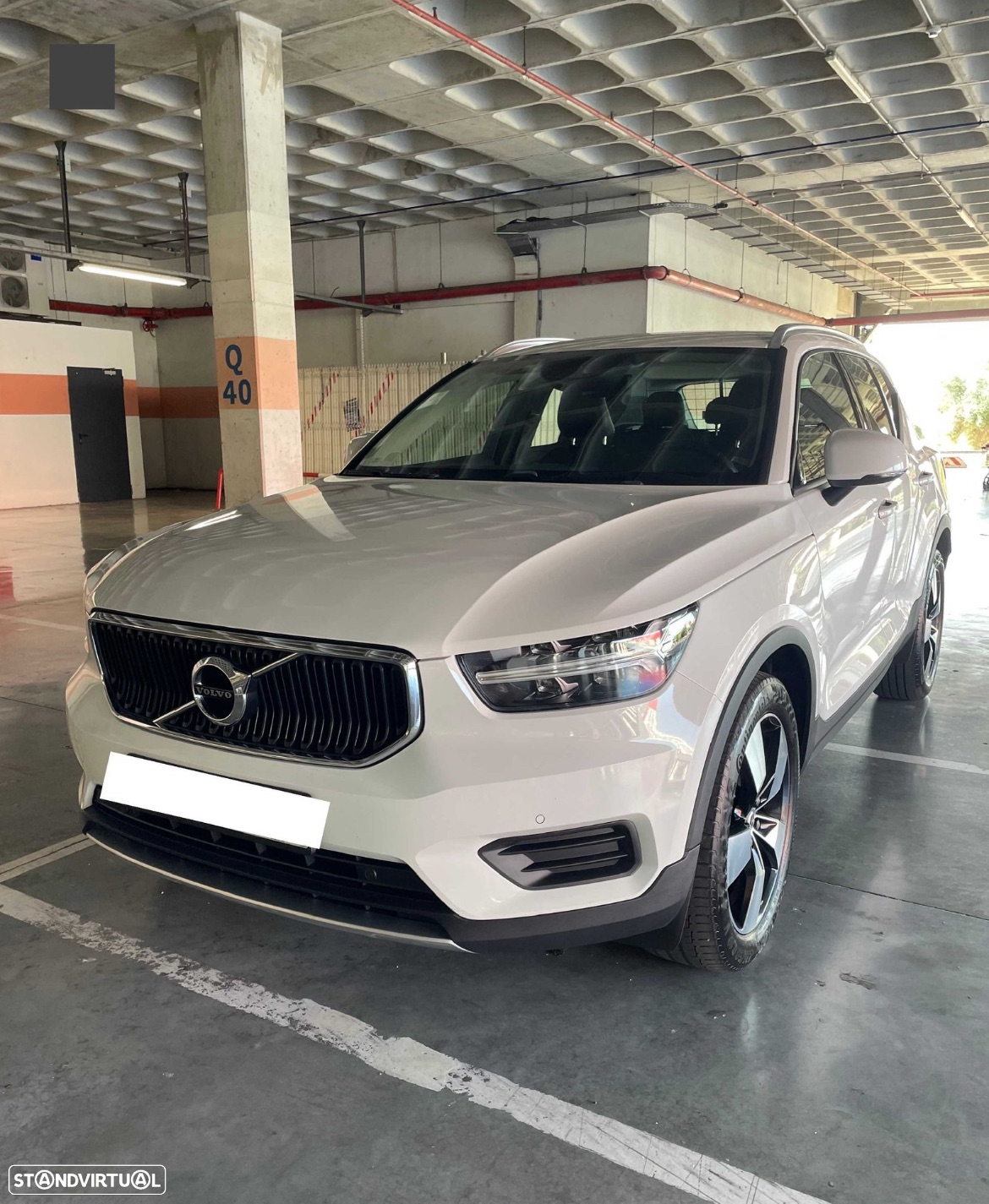 Volvo XC 40 2.0 D3 Momentum Geartronic - 4