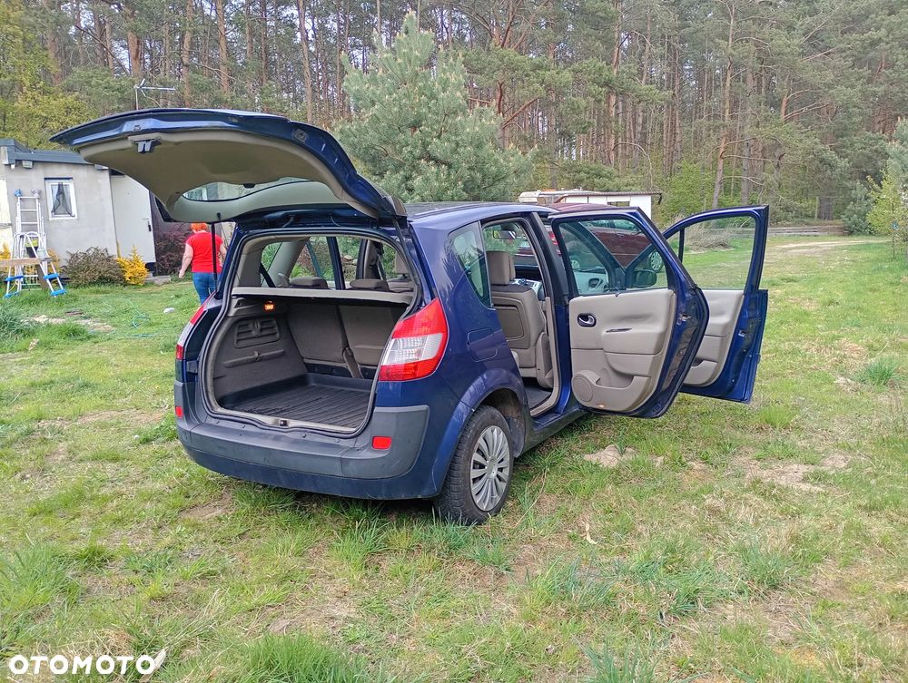 Renault Scenic 1.6 16V Authentique - 12