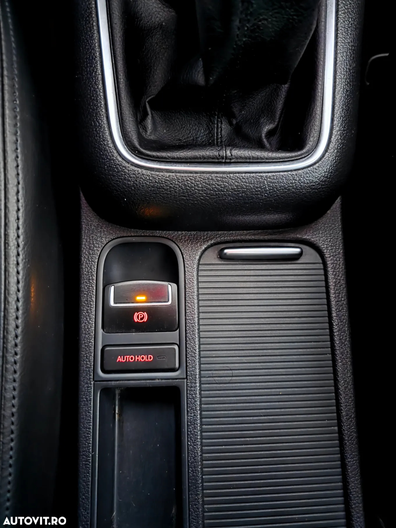Volkswagen Tiguan 2.0 TDI DPF BlueMotion Technology Exclusive - 27