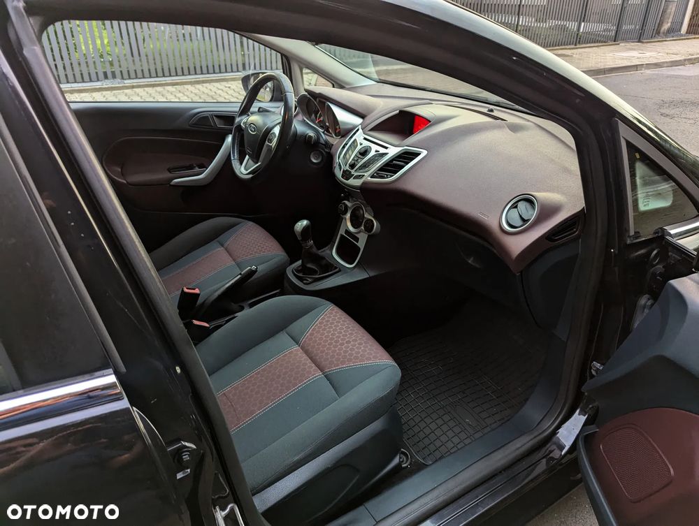 Ford Fiesta 1.4 Ghia EU5 - 11