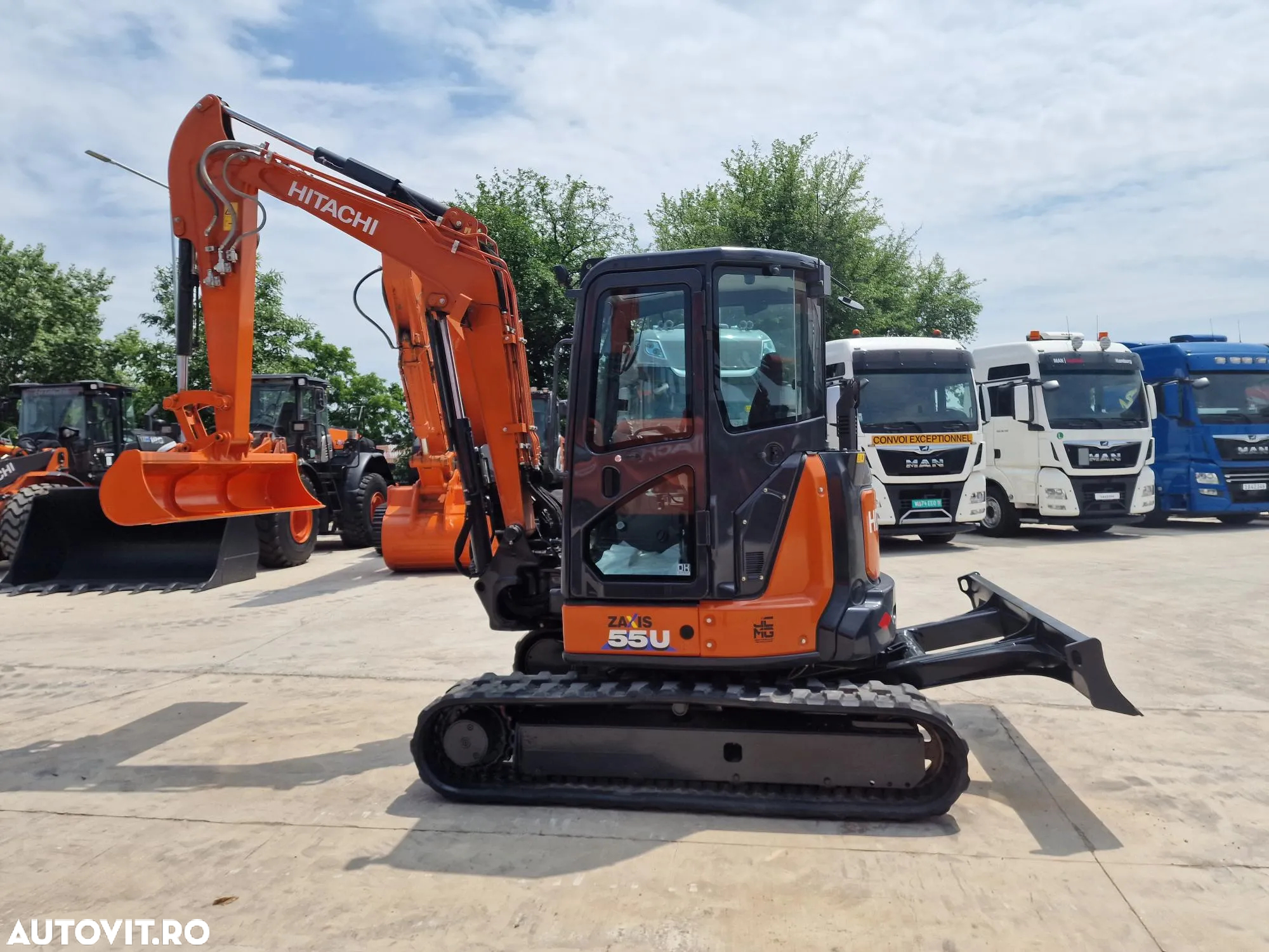 Hitachi ZX55, 5,5 tone, Cupa excavare+cupa taluz, inst picon, AC, Senile 90% ok, Computer de bord in limba romana, CA NOU, posibilitate leasing 4 ani-PROMOTIE 57900 EUR+Tva - 22
