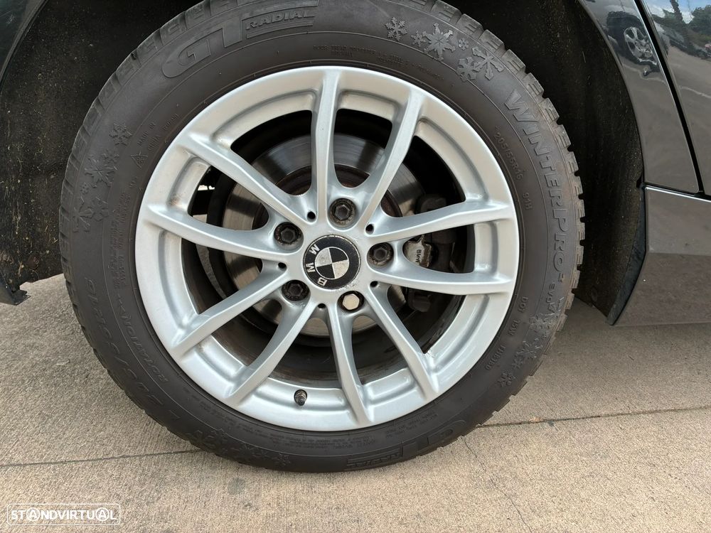BMW 118 d Pack M - 9
