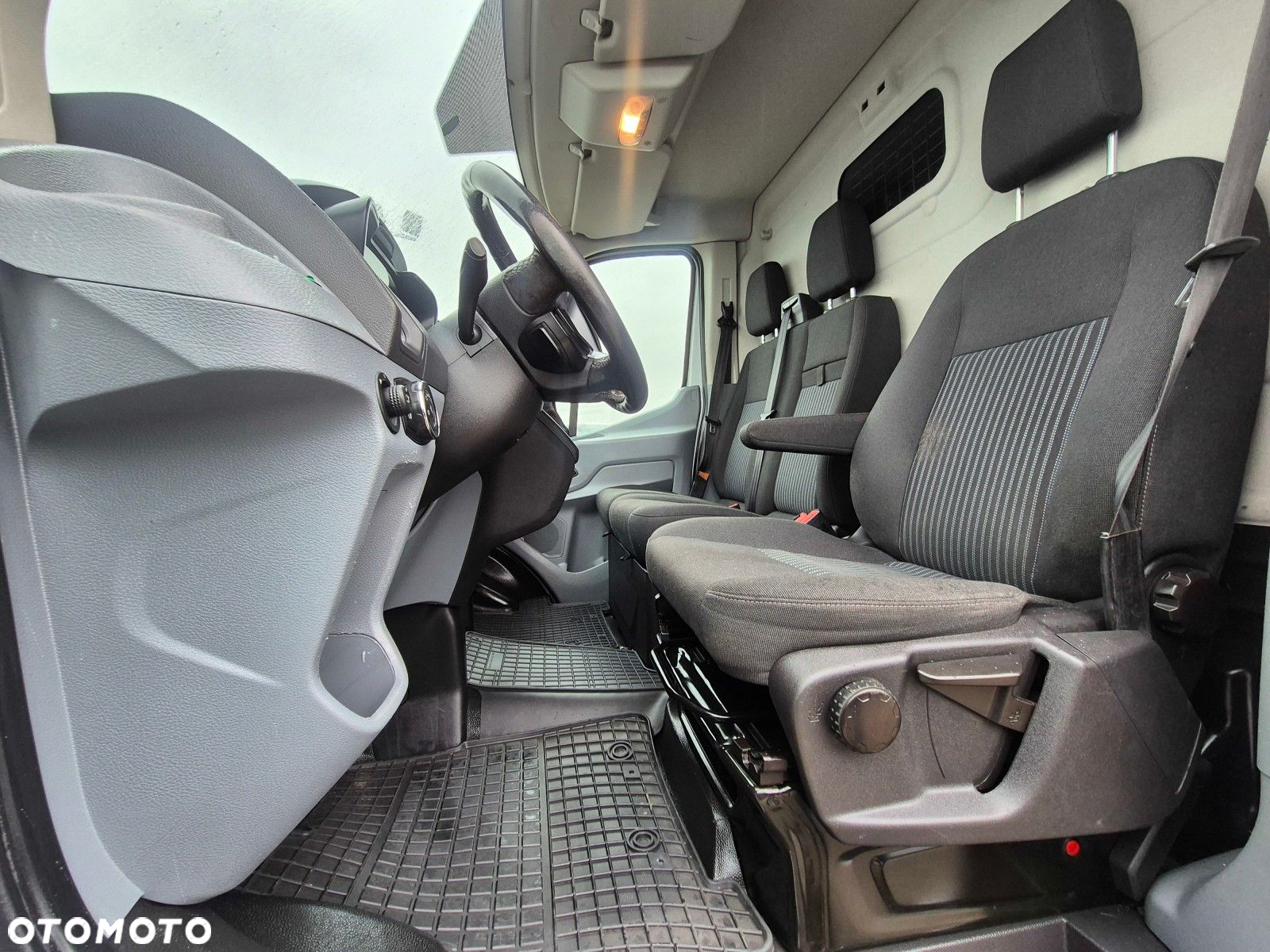 Ford transit L2H2 *49999zł NETTO* 2,0 TdCi/170KM Automat!!! - 15