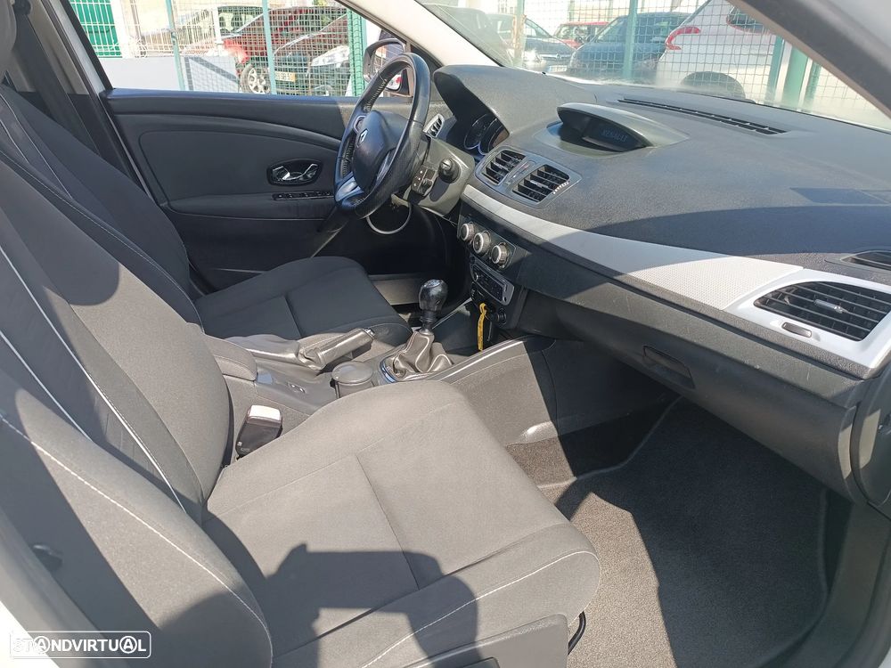 Renault Mégane 1.5 dCi Dynamique - 26