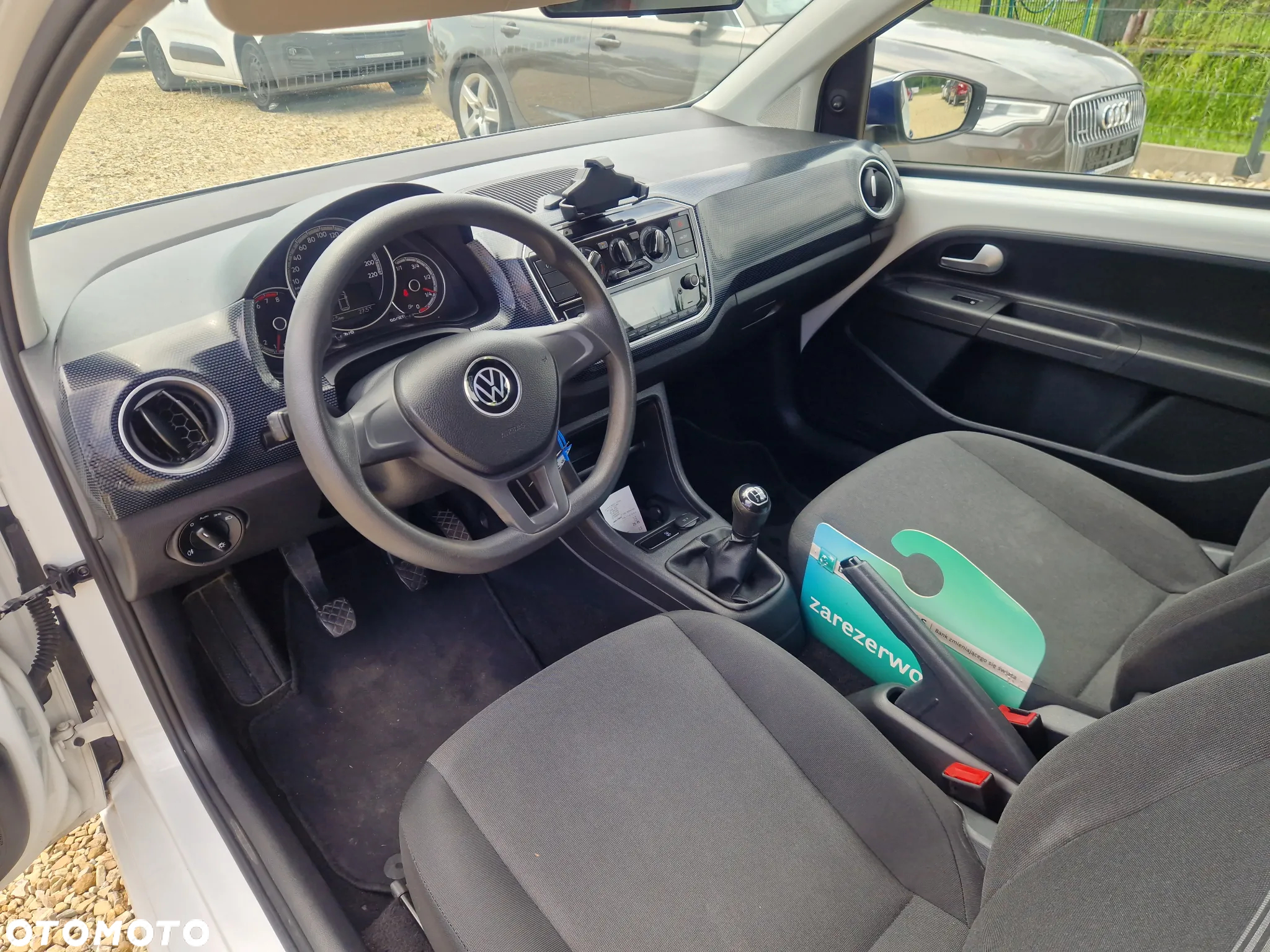 Volkswagen up! (BlueMotion Technology) move - 18