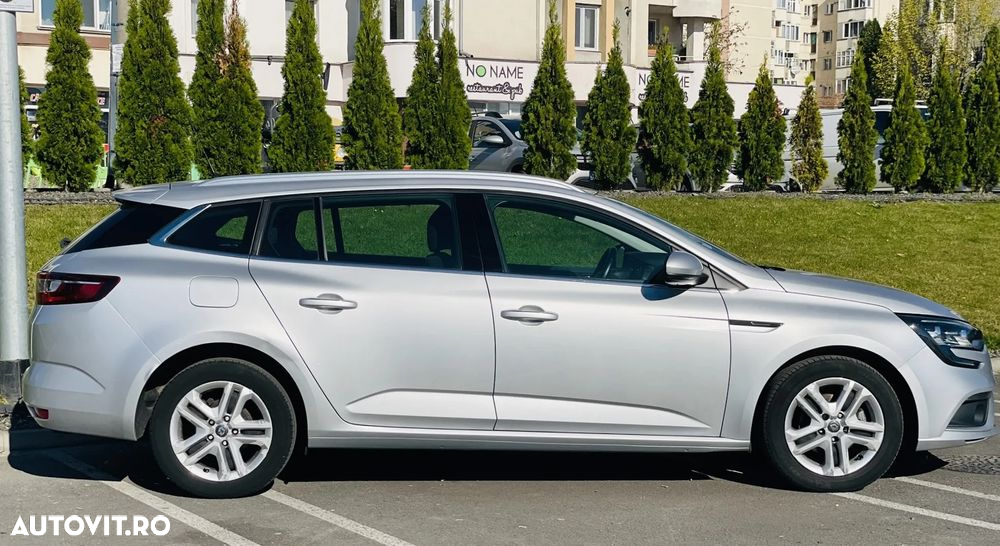 Renault Megane BLUE dCi 115 BUSINESS EDITION - 11