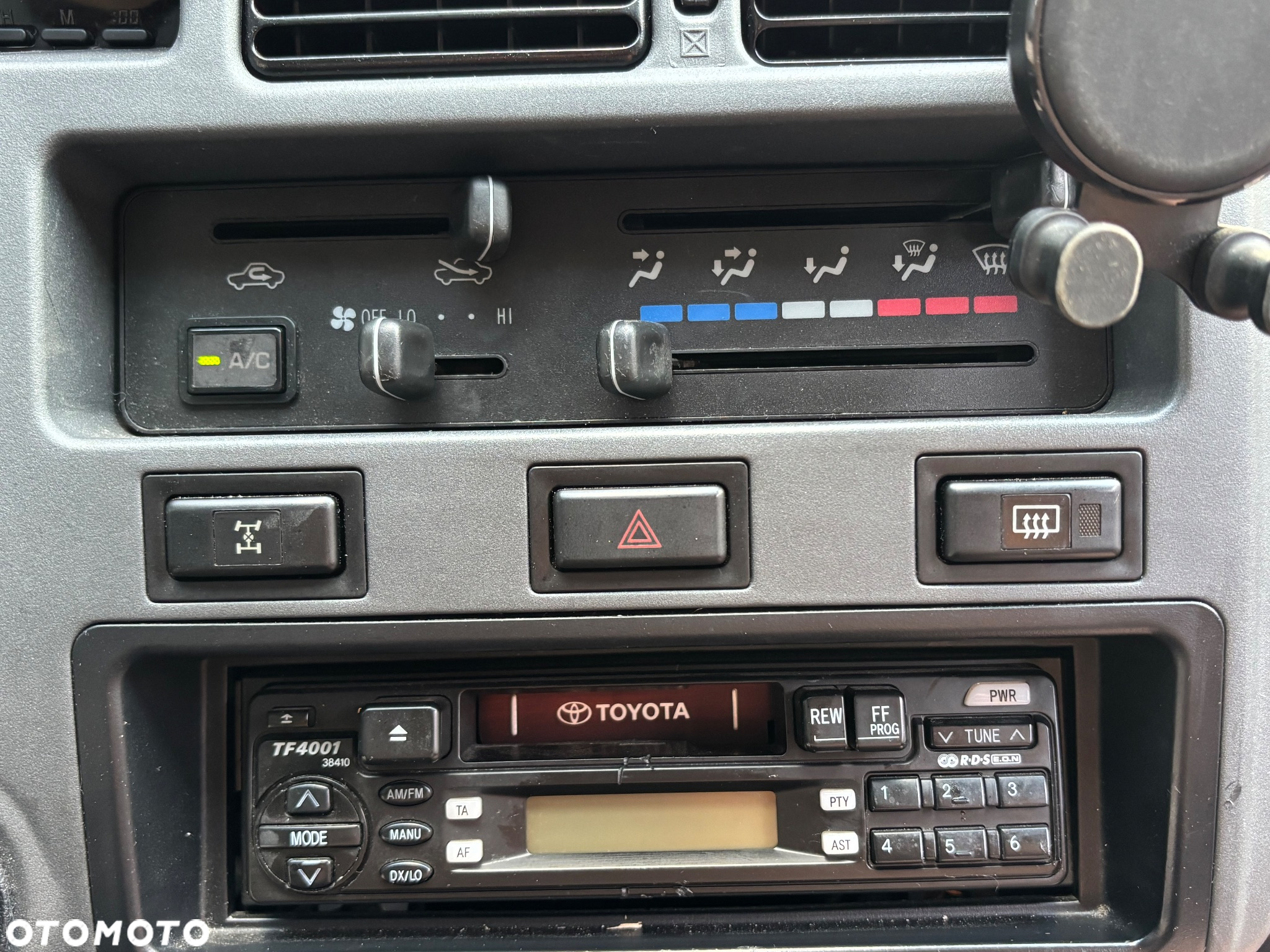 Toyota RAV4 - 23