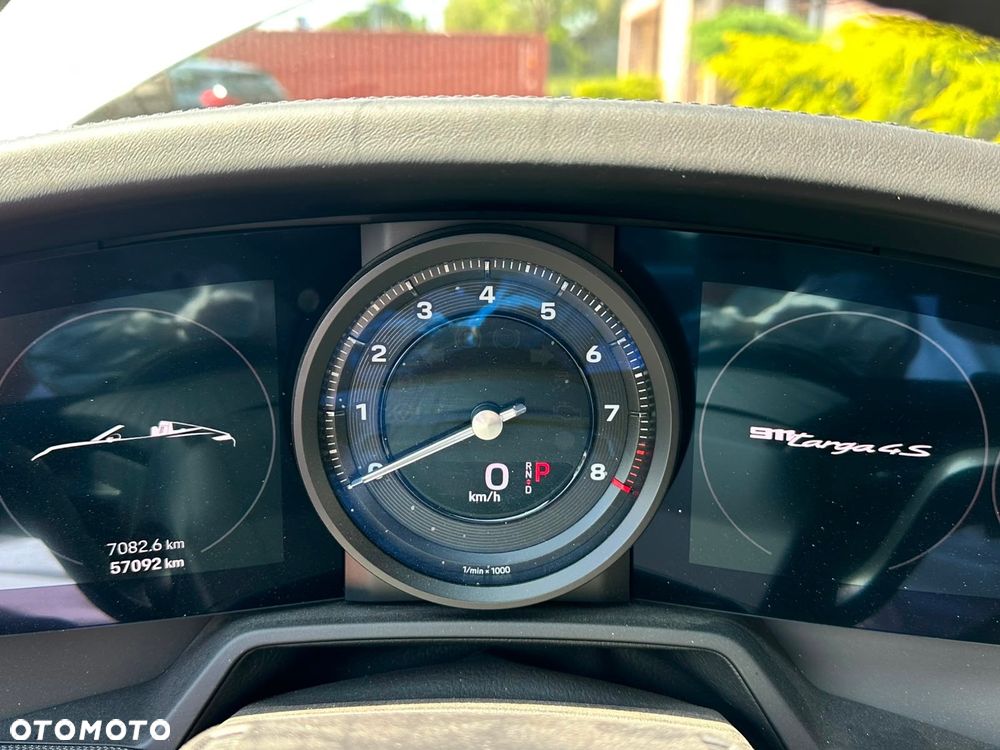 Porsche 911 Carrera 4S PDK - 20