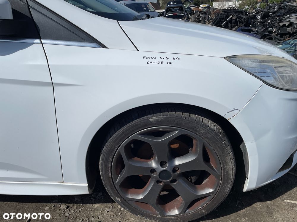 BŁOTNIK PRAWY PRZÓD FORD FOCUS MK3 KOLOR 5B - 1